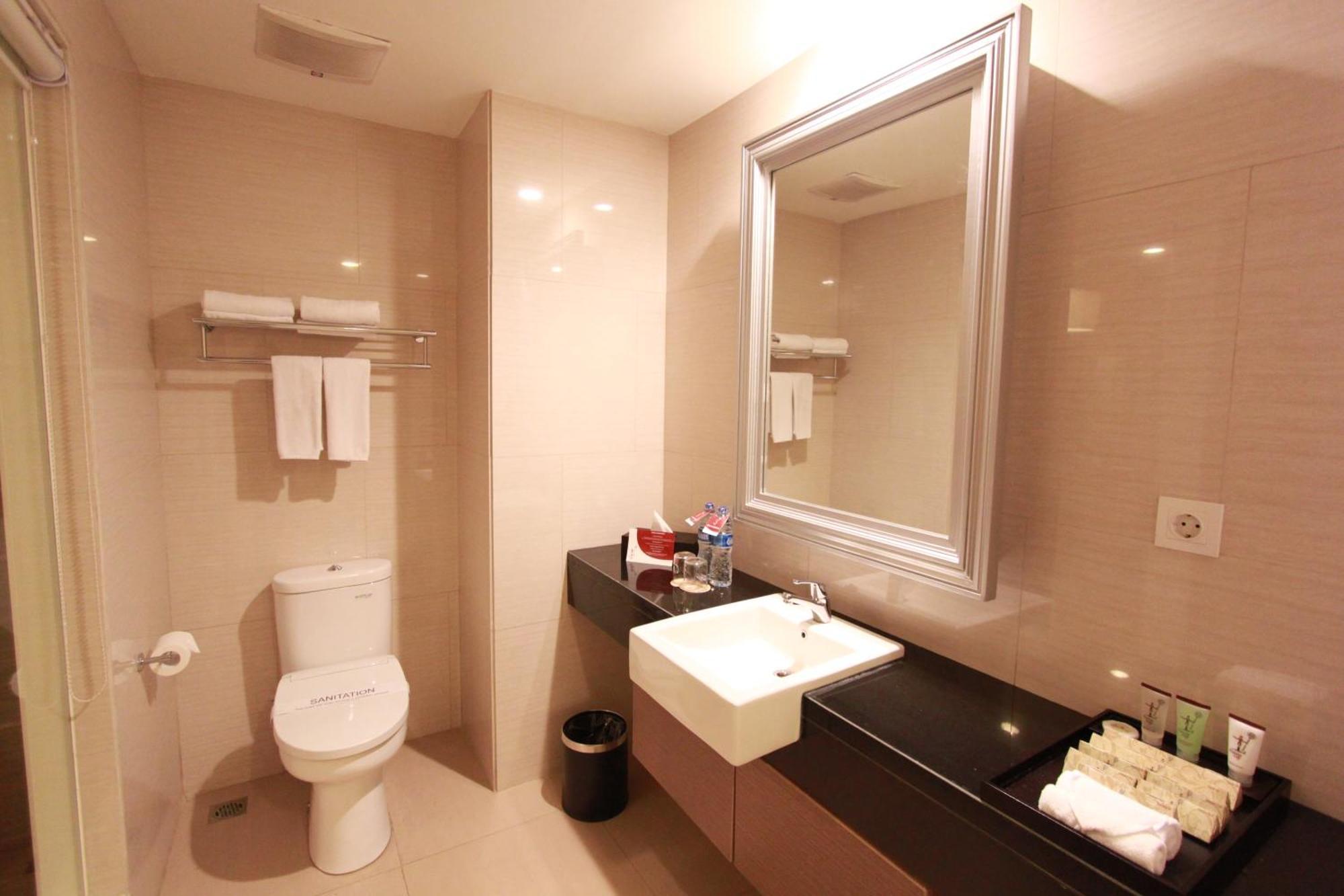 Pranaya Boutique Hotel Serpong Luaran gambar