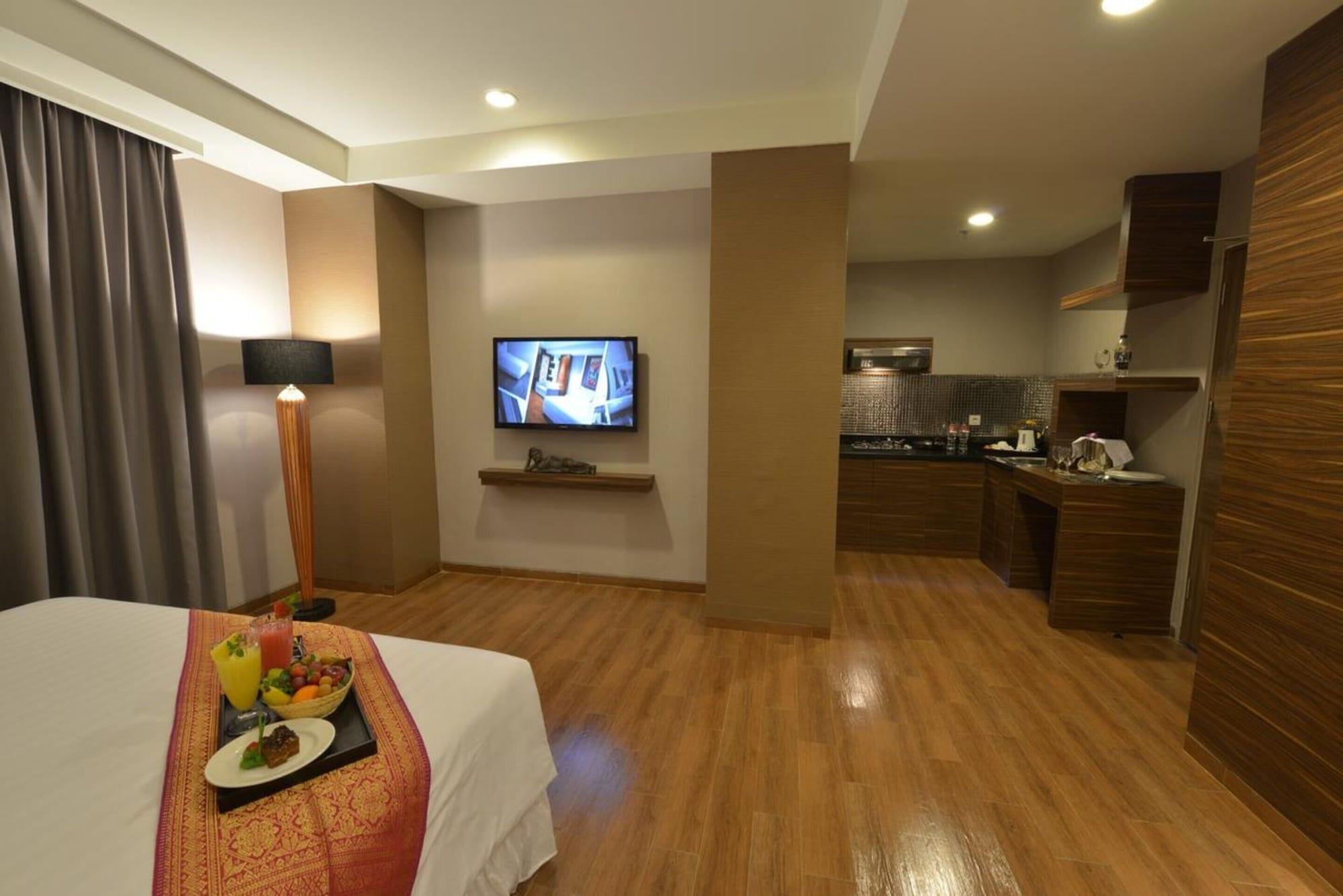 Pranaya Boutique Hotel Serpong Luaran gambar