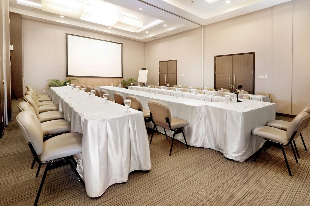 Pranaya Boutique Hotel Serpong Luaran gambar