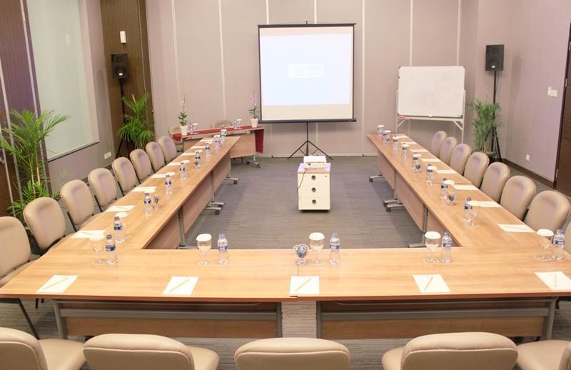 Pranaya Boutique Hotel Serpong Luaran gambar